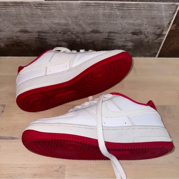 Nike Air Force 1 Low University Red - Picture 7 of 8